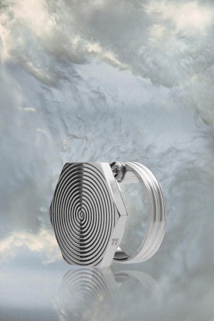 Maison Margiela Bolt And Nut Hexagonal Earring Silver | UK_MM54679