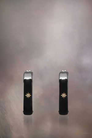 Maison Margiela Enamel Hoop Earrings Silver Black | UK_MM22501