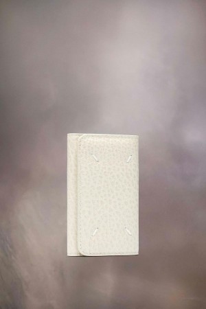 Maison Margiela Four Stitches Key Holder White | UK_MM93417