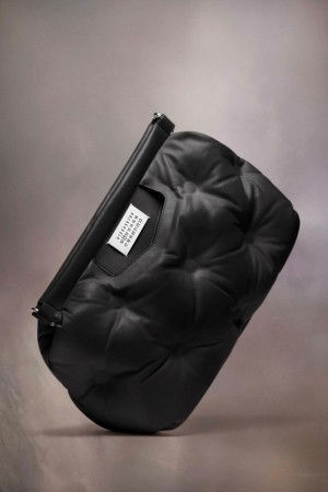Maison Margiela Glam Slam Classique Medium Black | UK_MM31615