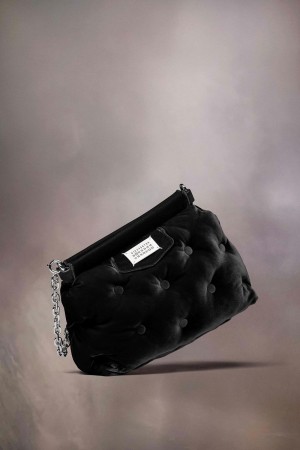 Maison Margiela Glam Slam Classique Small Velvet Black | UK_MM34352
