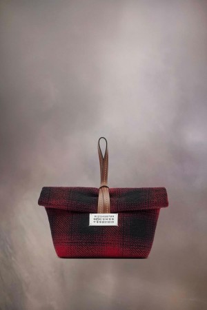Maison Margiela Paper Clutch Red Black | UK_MM35911
