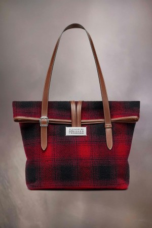 Maison Margiela Paper Shoulder Bag Medium Red Black | UK_MM30501