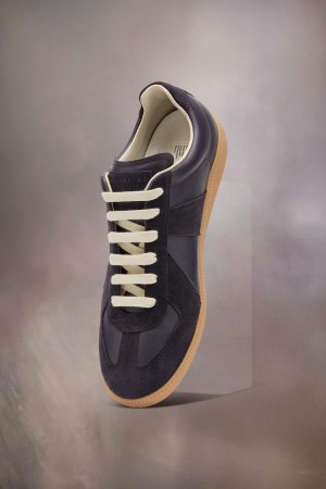 Maison Margiela Replica Sneakers Black | UK_MM58617
