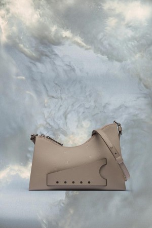 Maison Margiela Snatched Hobo Small Beige | UK_MM93939