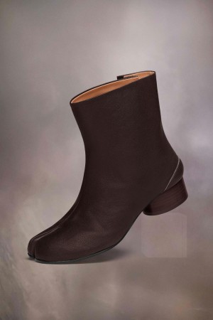 Maison Margiela Tabi Ankle Boots Brown | UK_MM77365