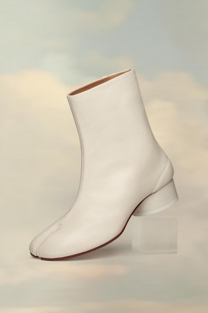 Maison Margiela Tabi Ankle Boots White | UK_MM35858