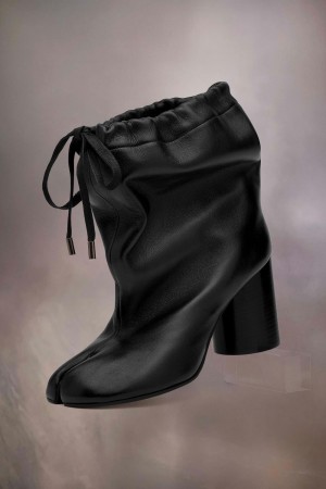 Maison Margiela Tabi Drawstring Ankle Boots Black | UK_MM36977