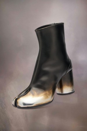 Maison Margiela Tabi Metallic Ankle Boots Gold Black | UK_MM45616