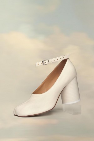 Maison Margiela Tabi Pumps Beige | UK_MM14409