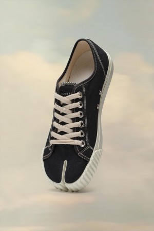 Maison Margiela Tabi Sneakers Black | UK_MM30570