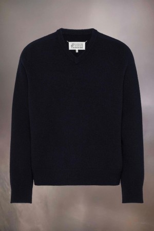 Maison Margiela Washed Lambswool V-neck Sweater Black | UK_MM54599